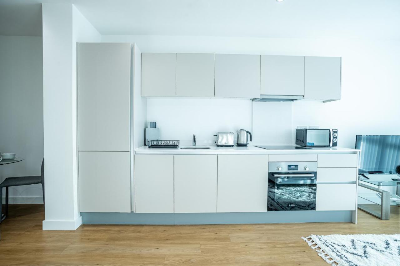 Luxe Apartments Bracknell Near Ascot, Legoland, Windsor, Lexicon - Free Parking & Gym Экстерьер фото