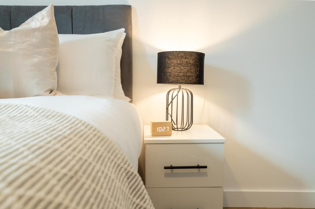 Luxe Apartments Bracknell Near Ascot, Legoland, Windsor, Lexicon - Free Parking & Gym Экстерьер фото